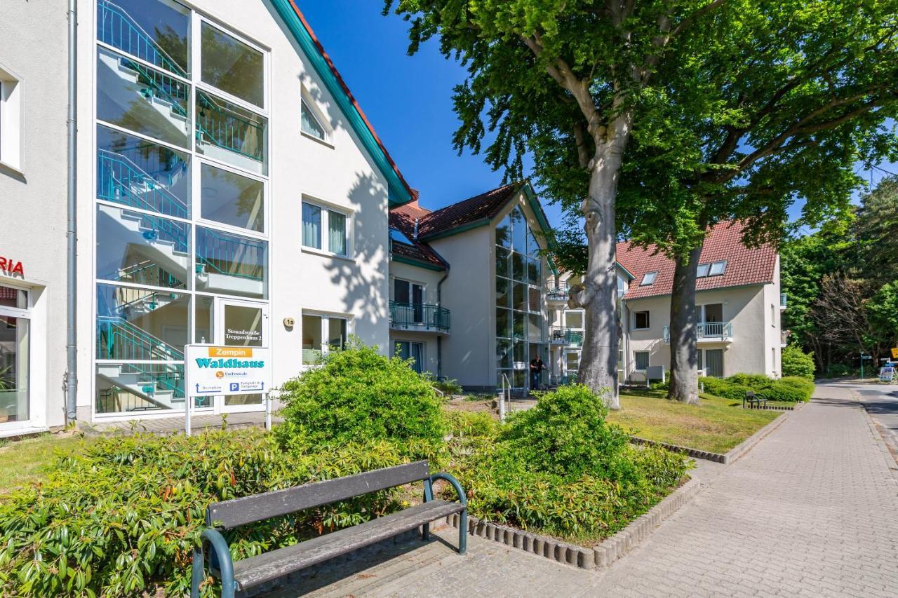 Apartment Diana Mit Terrasse Zempin Esterno foto